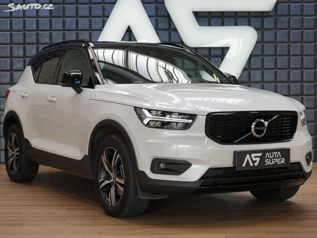 Volvo XC40 T4 140kW R-Desing H/K Navi CZ Image 1