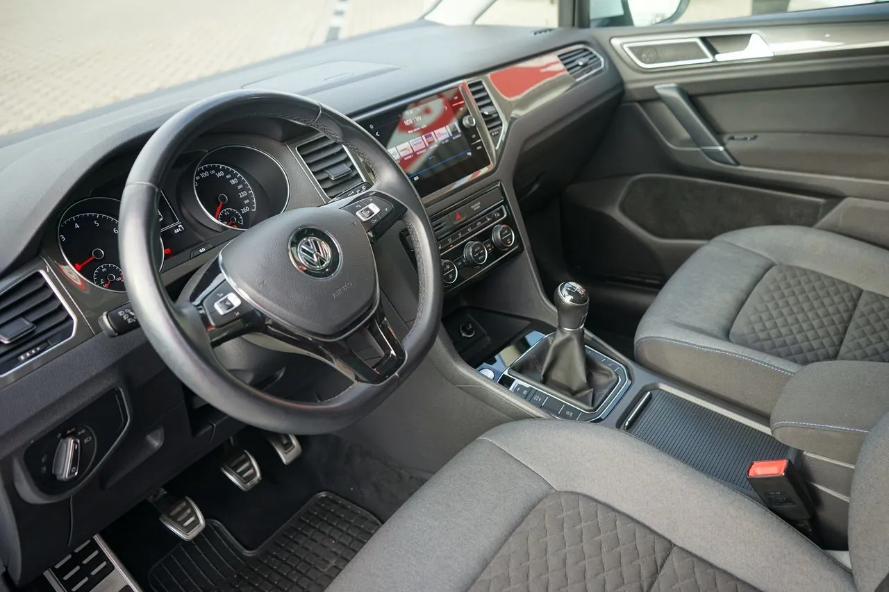 Volkswagen Golf Sportsvan VII 1.5 TSI...  Image 8